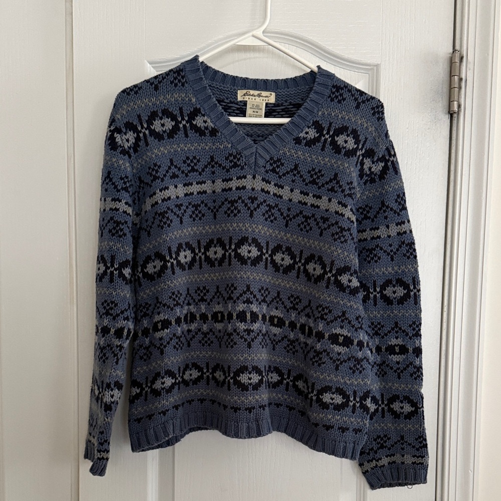 Eddie Bauer Women’s Blue and Black Patterned V-Neck Sweater